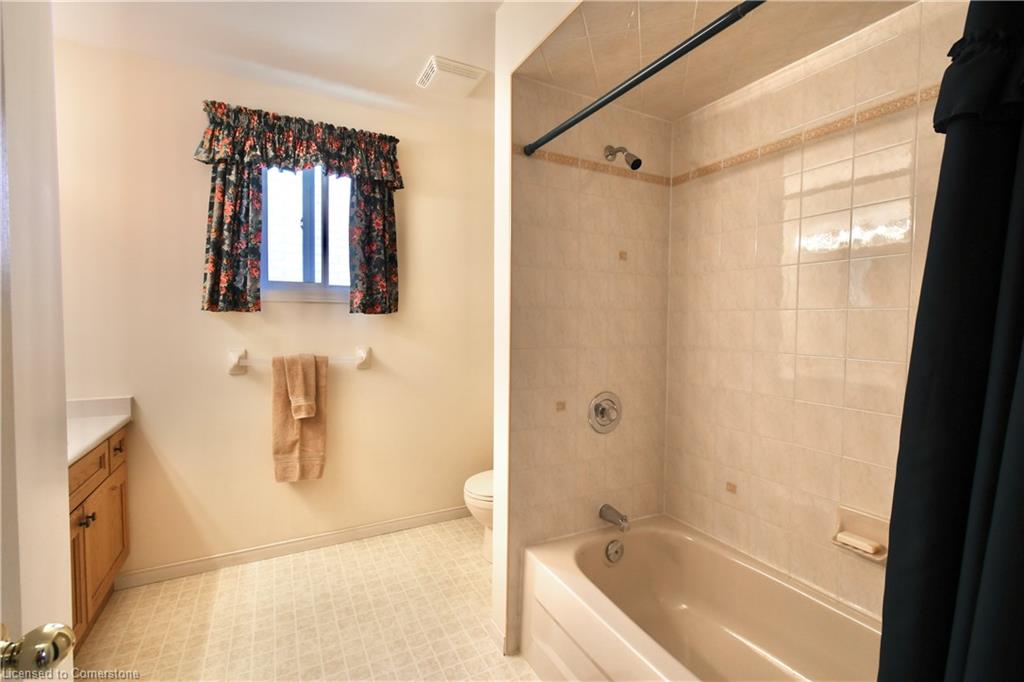 285 Acadia Drive Property Photo 15