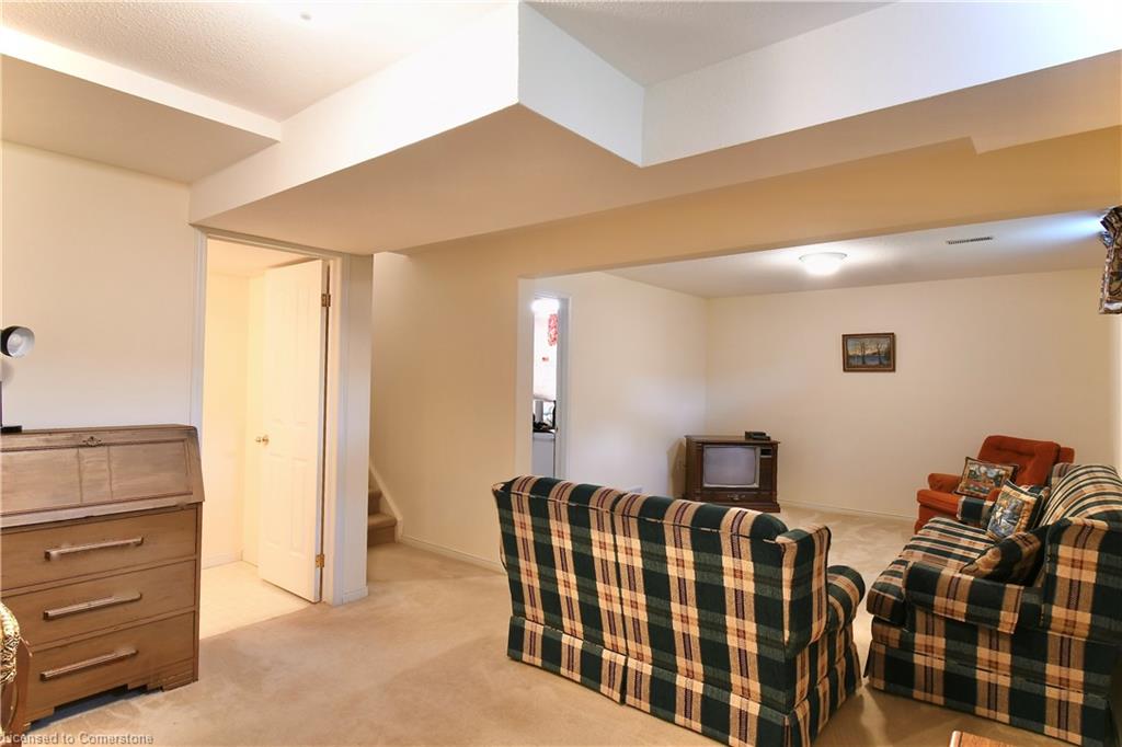 285 Acadia Drive Property Photo 21