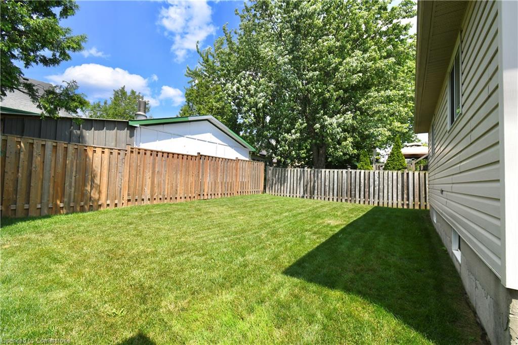285 Acadia Drive Property Photo 28