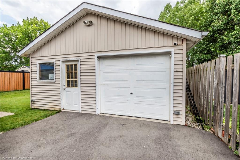 25 Behan Street Property Photo 29