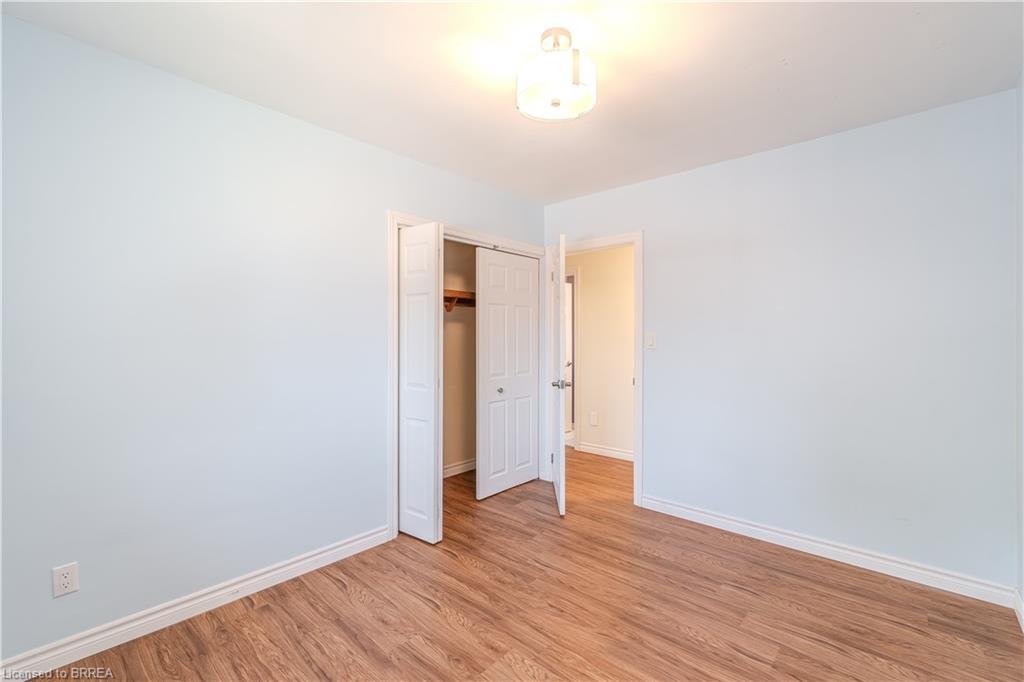 20 Frontenac Avenue Property Photo 13