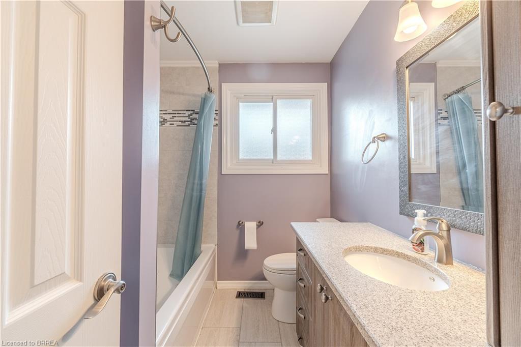 20 Frontenac Avenue Property Photo 15