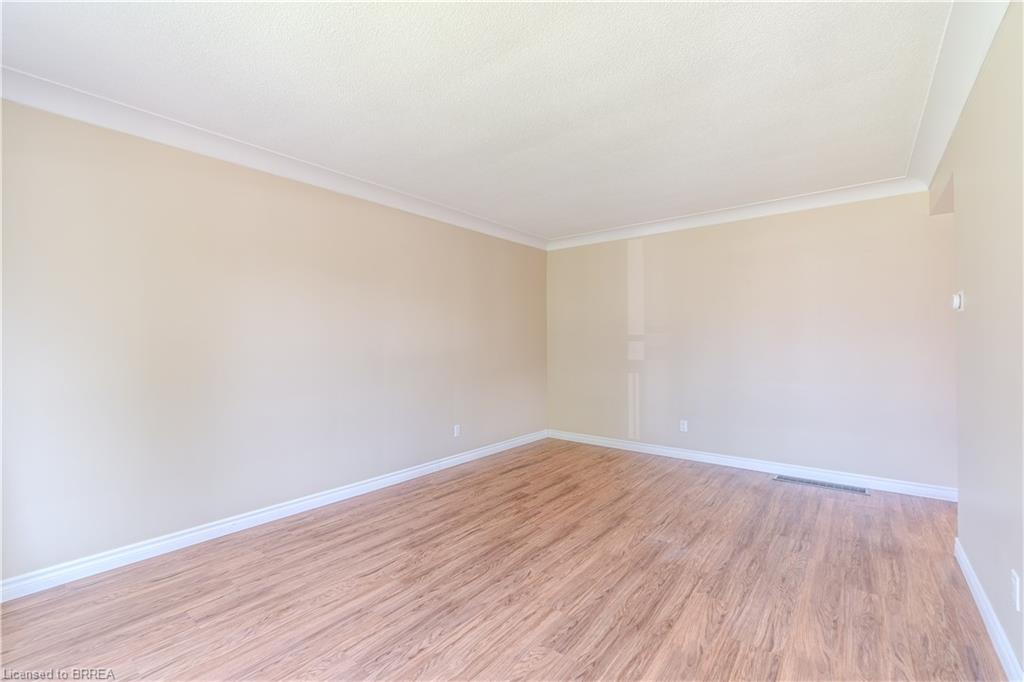20 Frontenac Avenue Property Photo 17