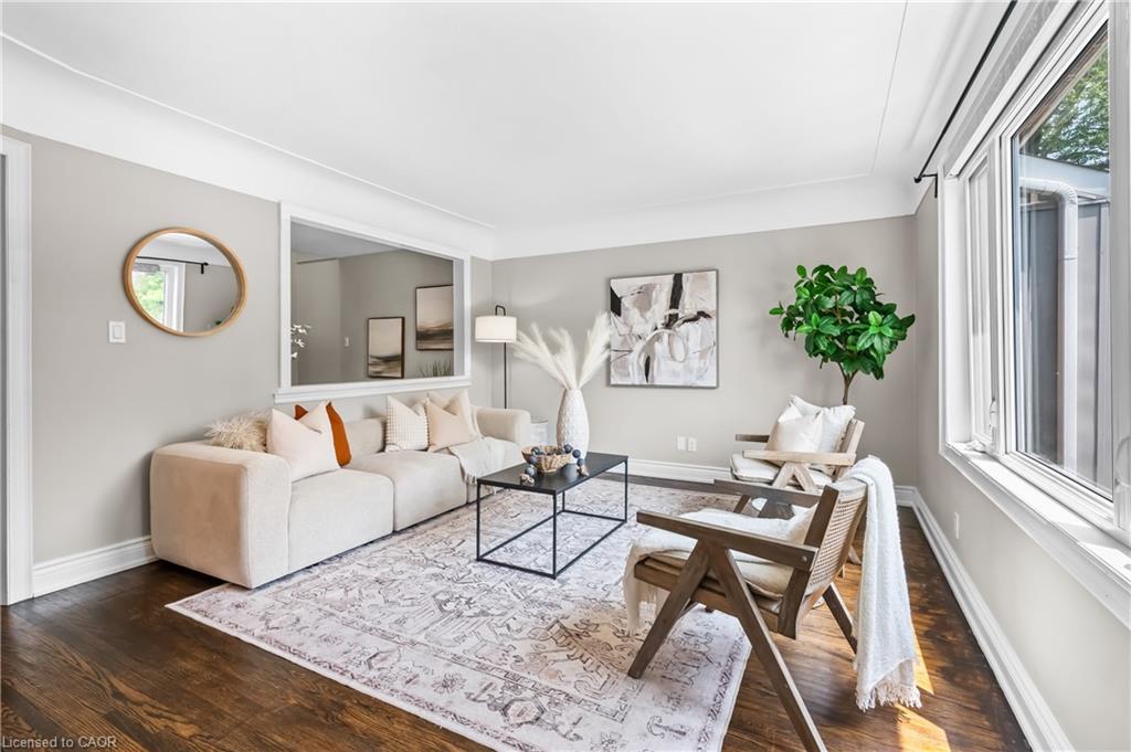 78 West 3rd Street Property Photo 5