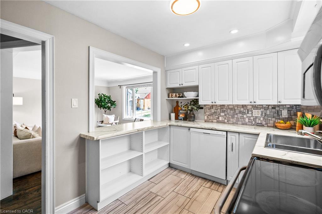 78 West 3rd Street Property Photo 11