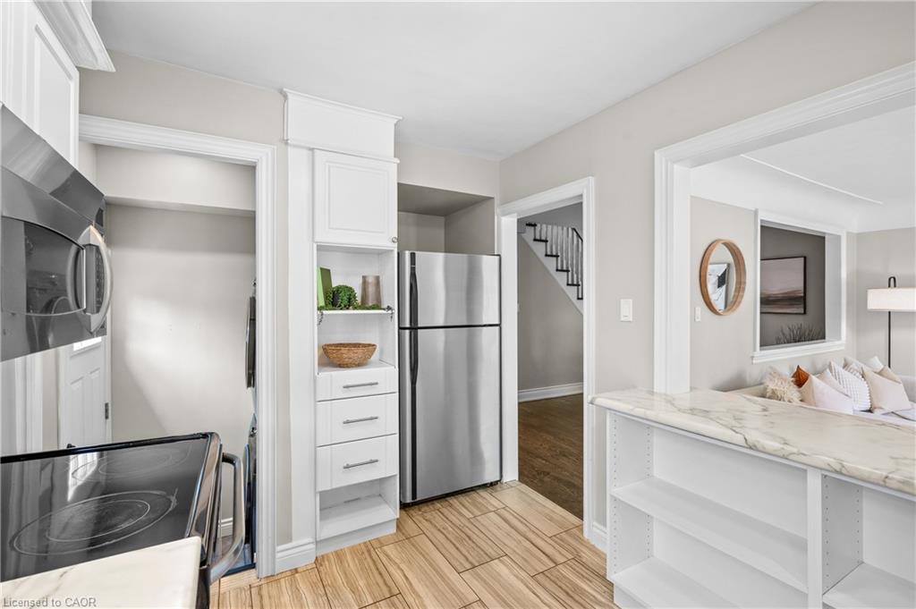 78 West 3rd Street Property Photo 12