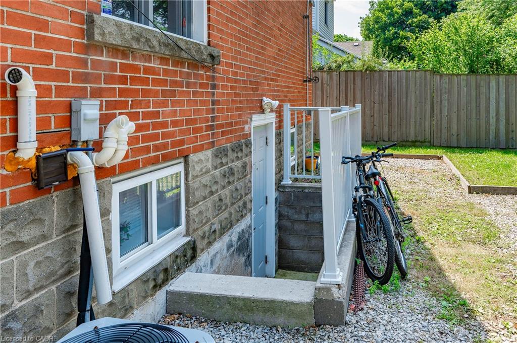 78 West 3rd Street Property Photo 33