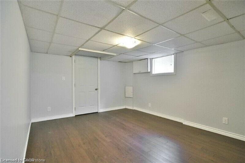 78 West 3rd Street Property Photo 37