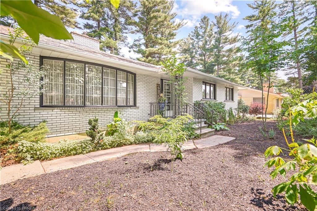 667 Gage Street Property Photo 3