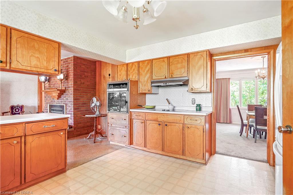 667 Gage Street Property Photo 15