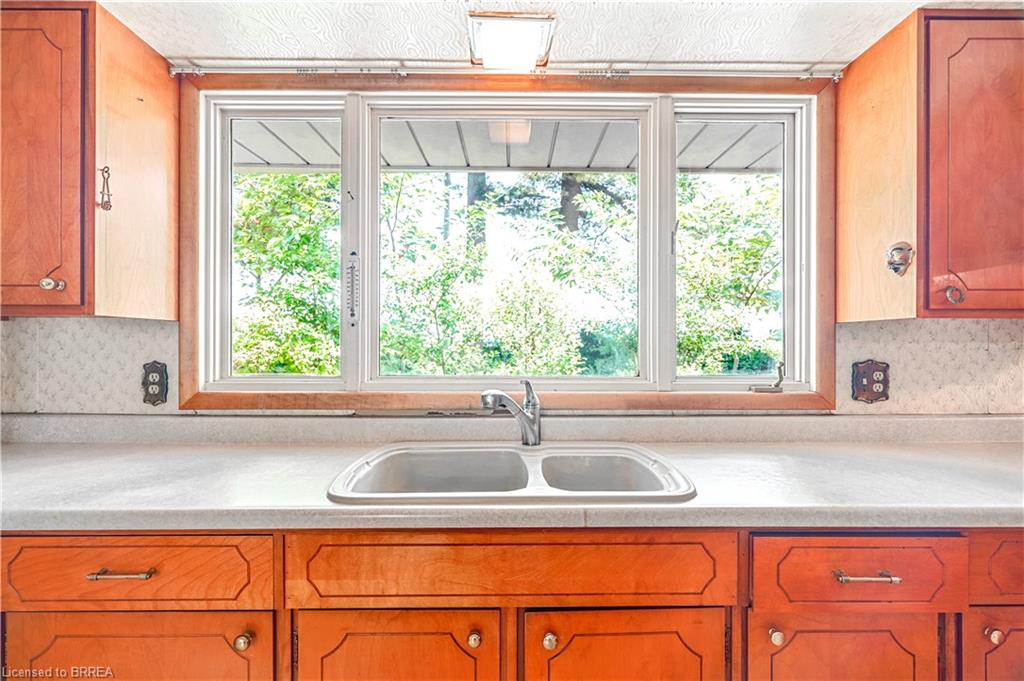 667 Gage Street Property Photo 17