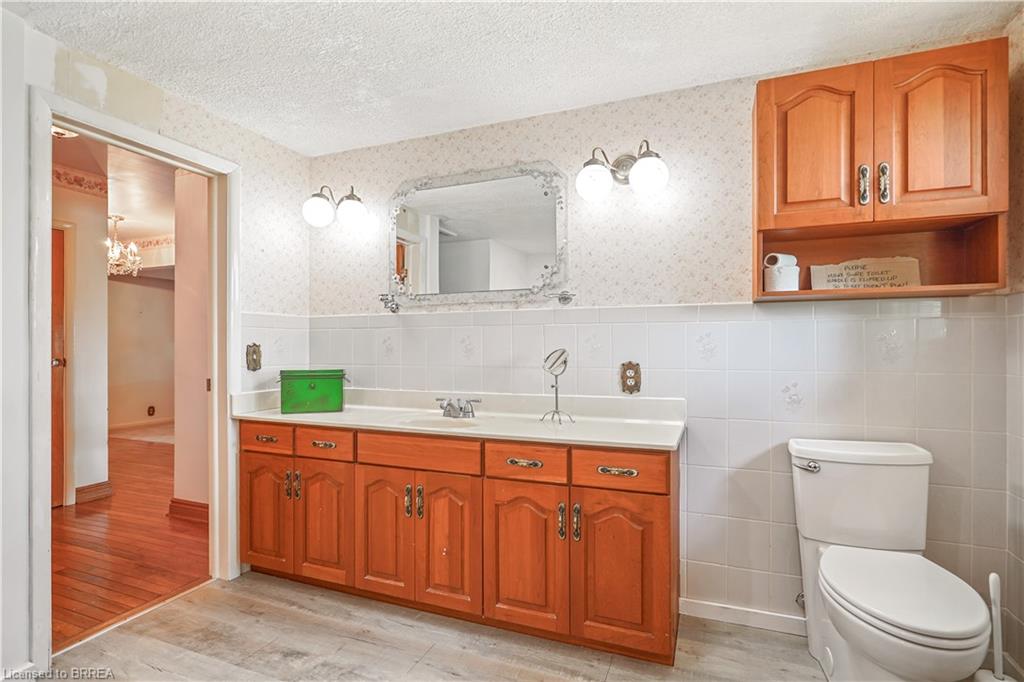 667 Gage Street Property Photo 28