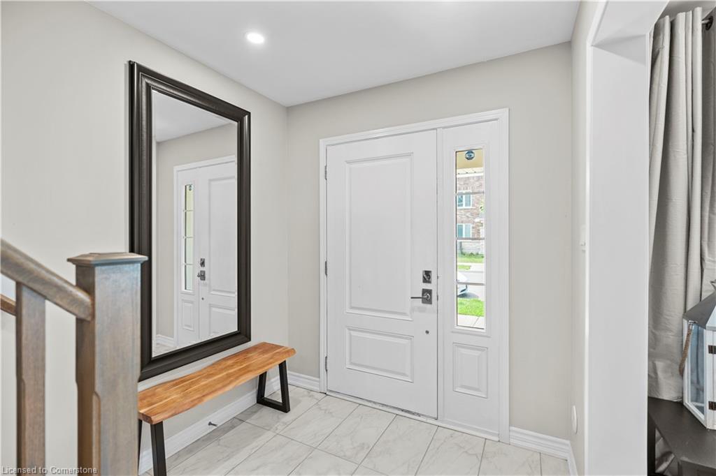 352 Timberland Gate Gate Property Photo 3
