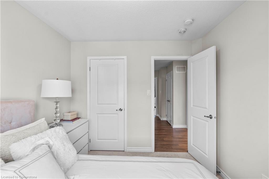 352 Timberland Gate Gate Property Photo 18