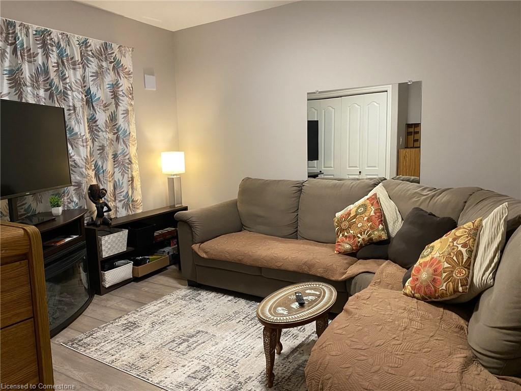42 Jane Street Property Photo 33
