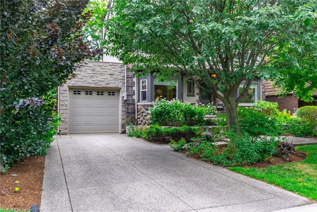 158 Dalewood Crescent Property Photo 3