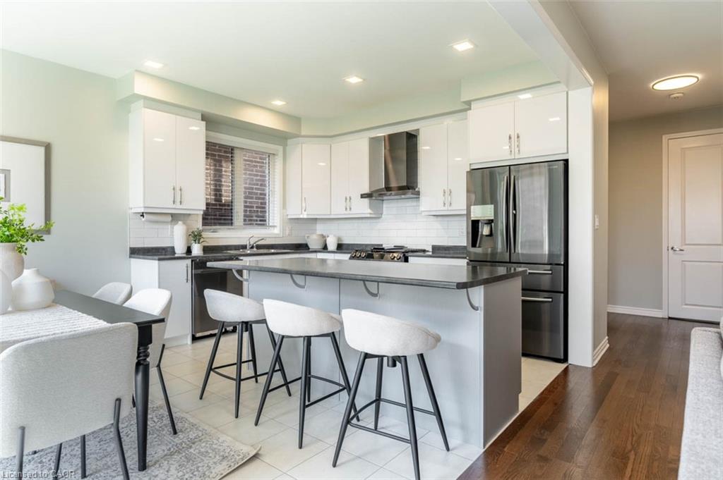 1249 Duignan Crescent Property Photo 1