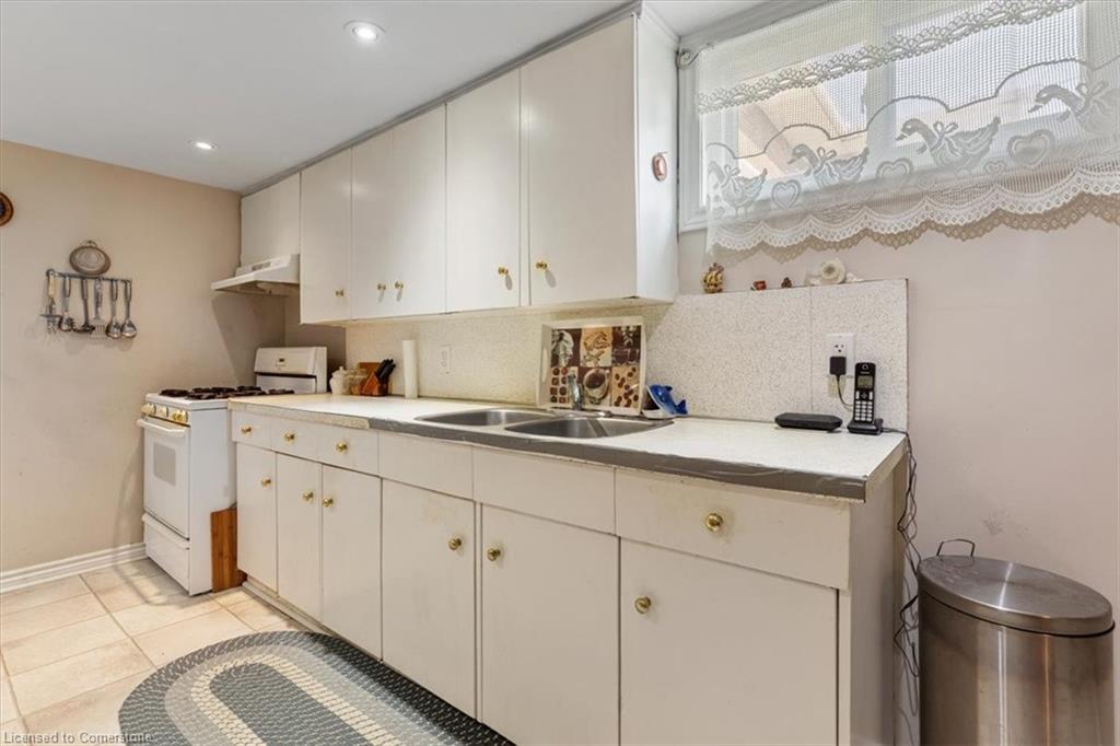 160 Elgin Street Property Photo 31