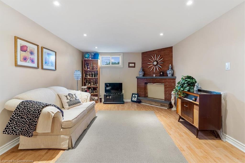 160 Elgin Street Property Photo 34