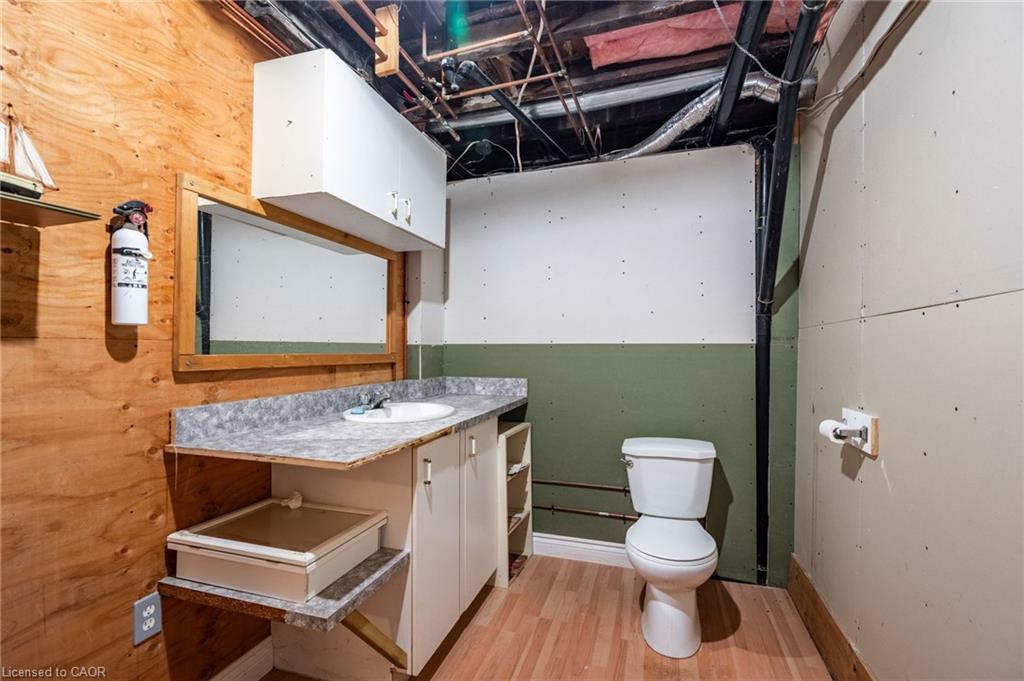 154-156 Freelton Road Property Photo 10