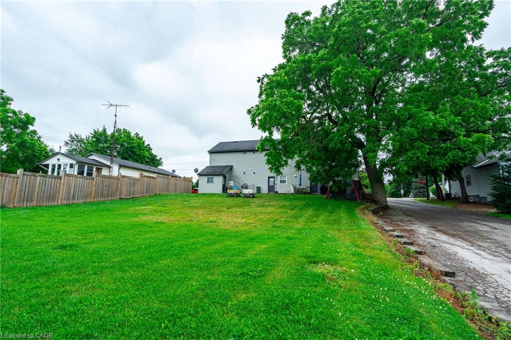 154-156 Freelton Road Property Photo 17