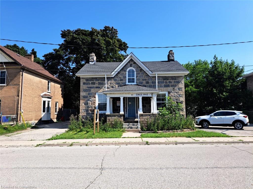 18 Walnut Street Property Photo 1