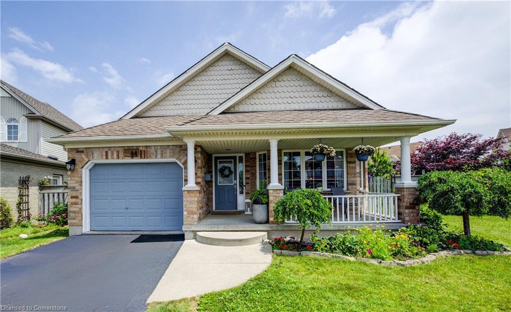 44 Small Court Property Photo 1