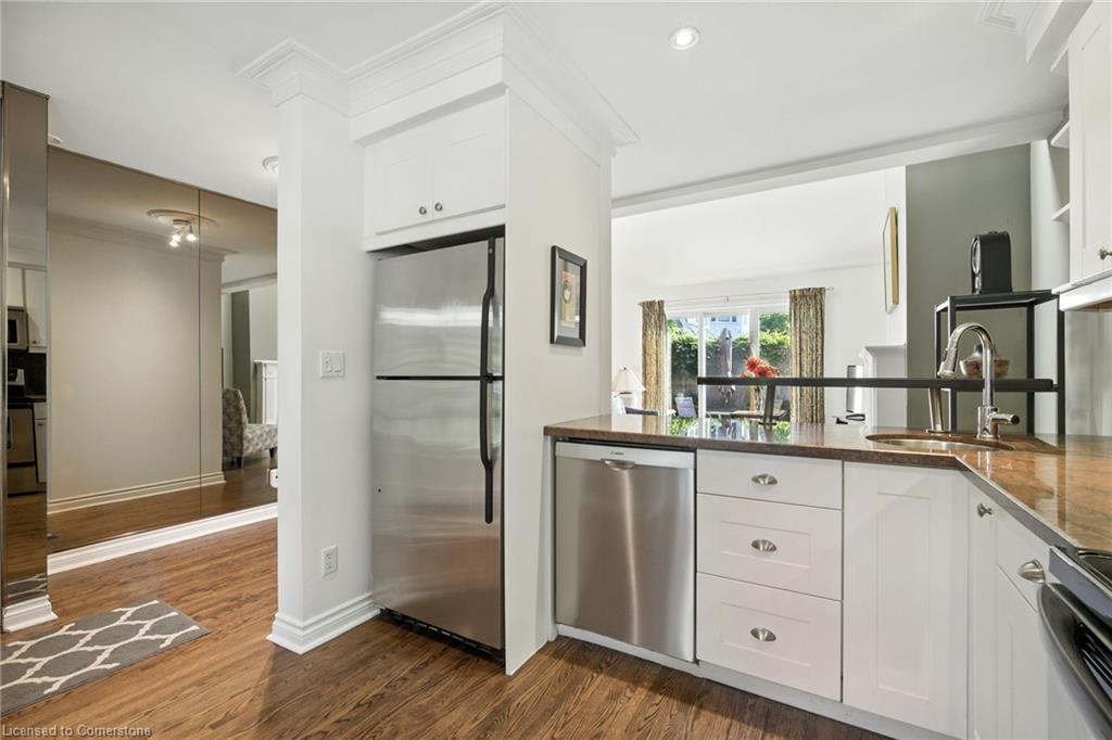 479 Blathwayte Lane Property Photo 13