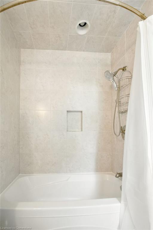 479 Blathwayte Lane Property Photo 23