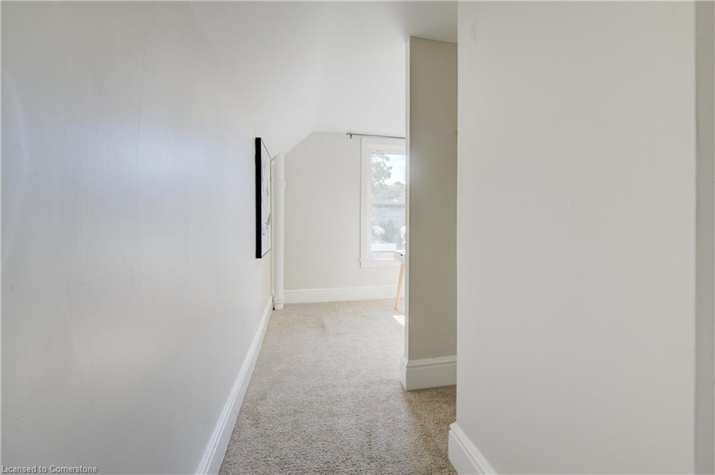 81 George Street N Property Photo 30