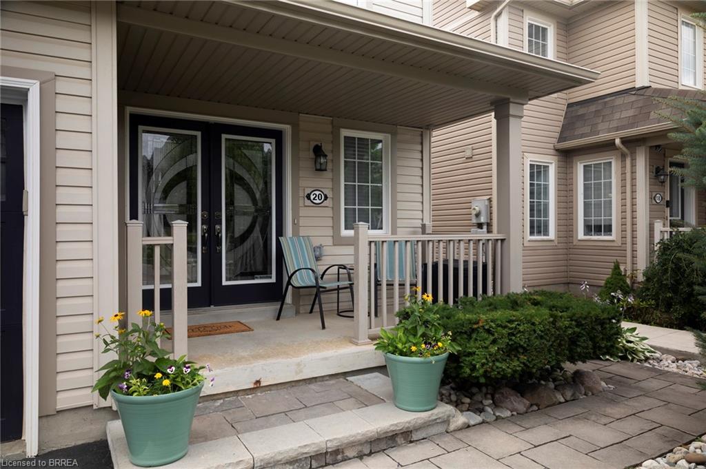 20 Merritt Lane Property Photo 2