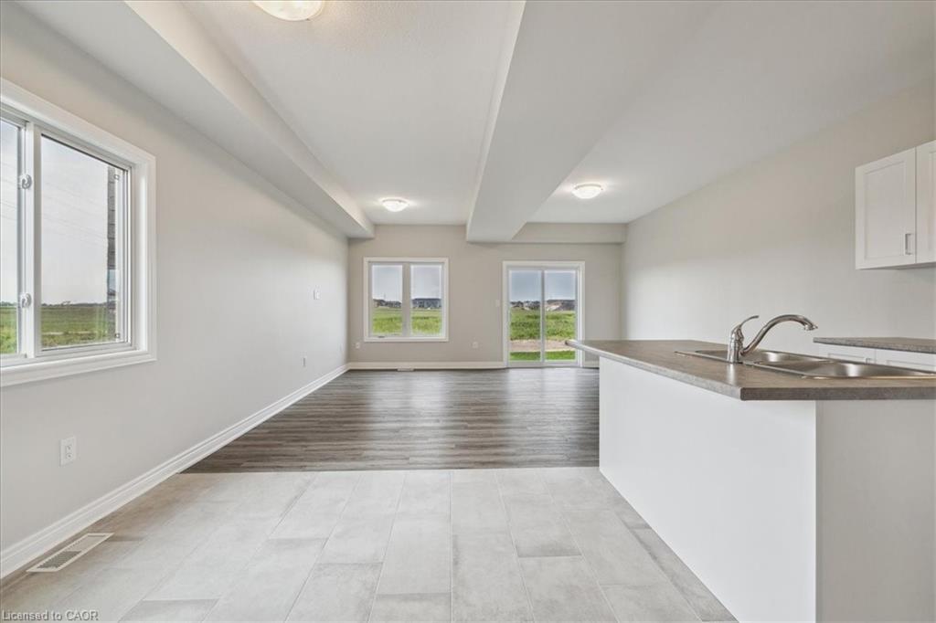 105 Elvira Way Property Photo 8