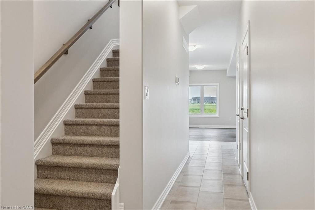 109 Elvira Way Property Photo 7