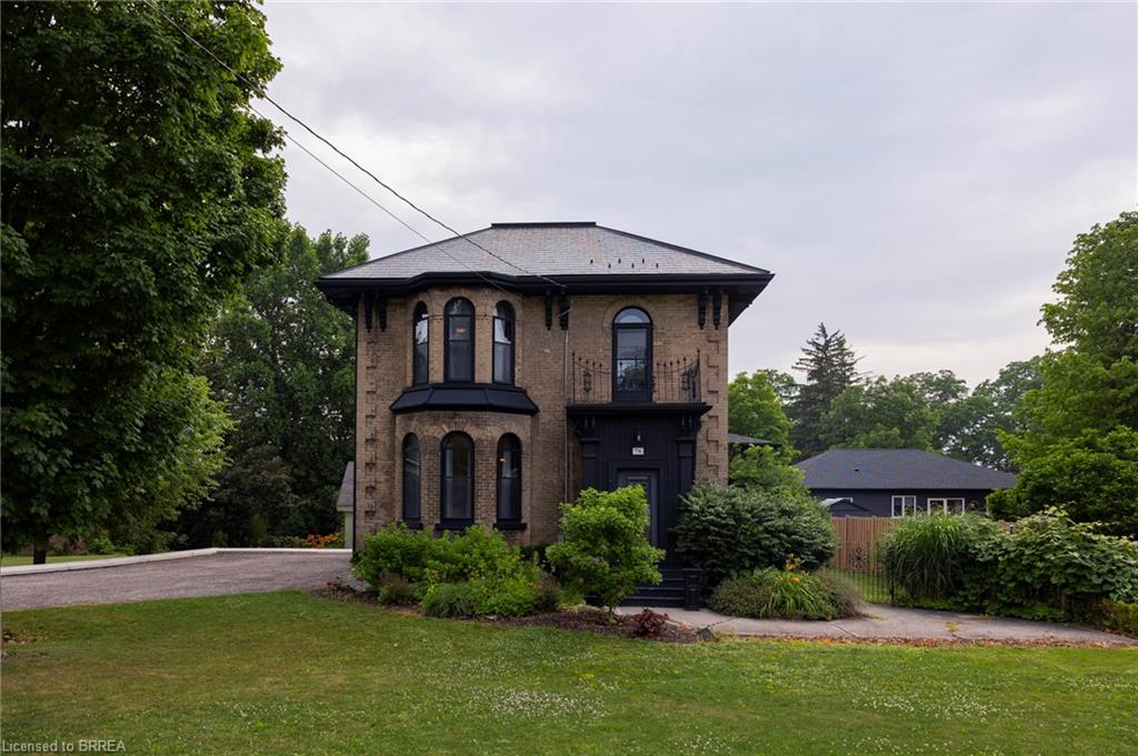 76.5 Stover Street E Property Photo 1