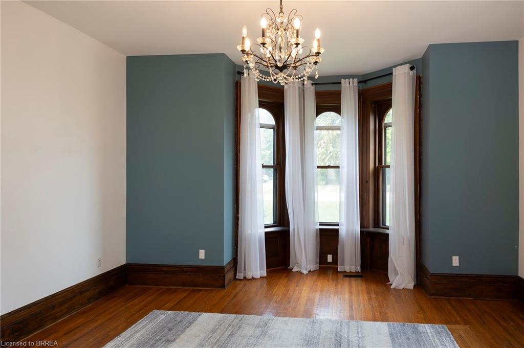 76.5 Stover Street N Property Photo 12