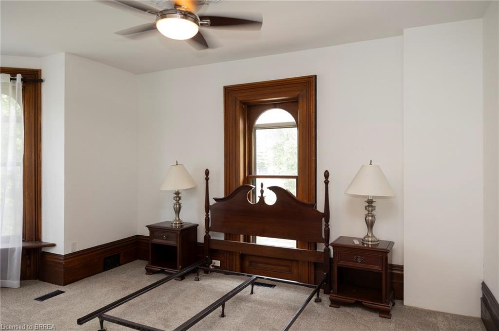 76.5 Stover Street N Property Photo 16