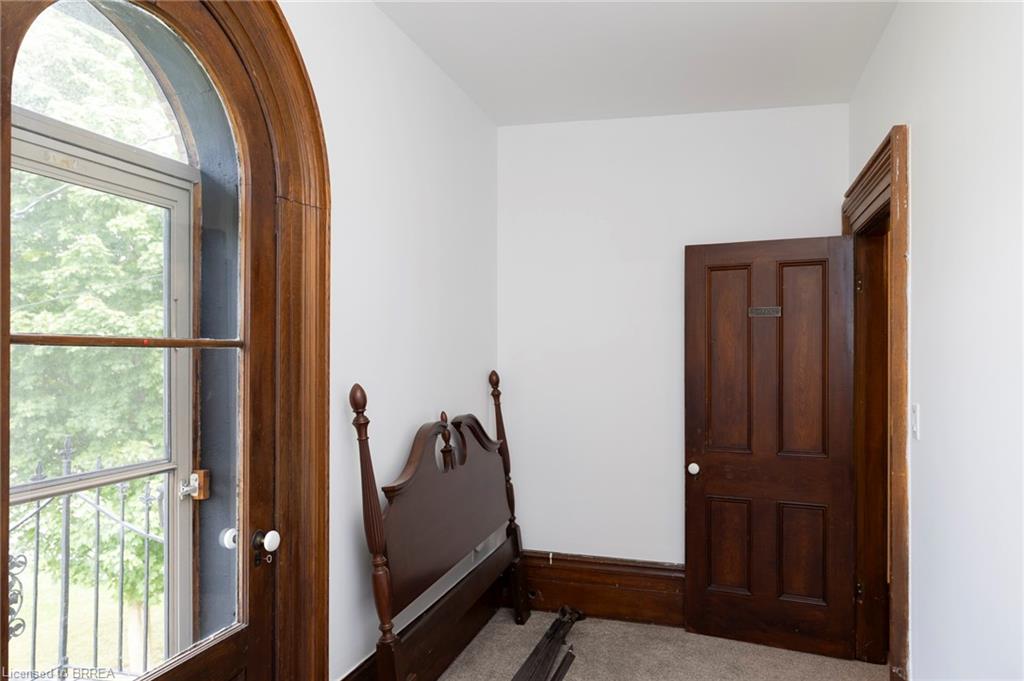 76.5 Stover Street N Property Photo 17