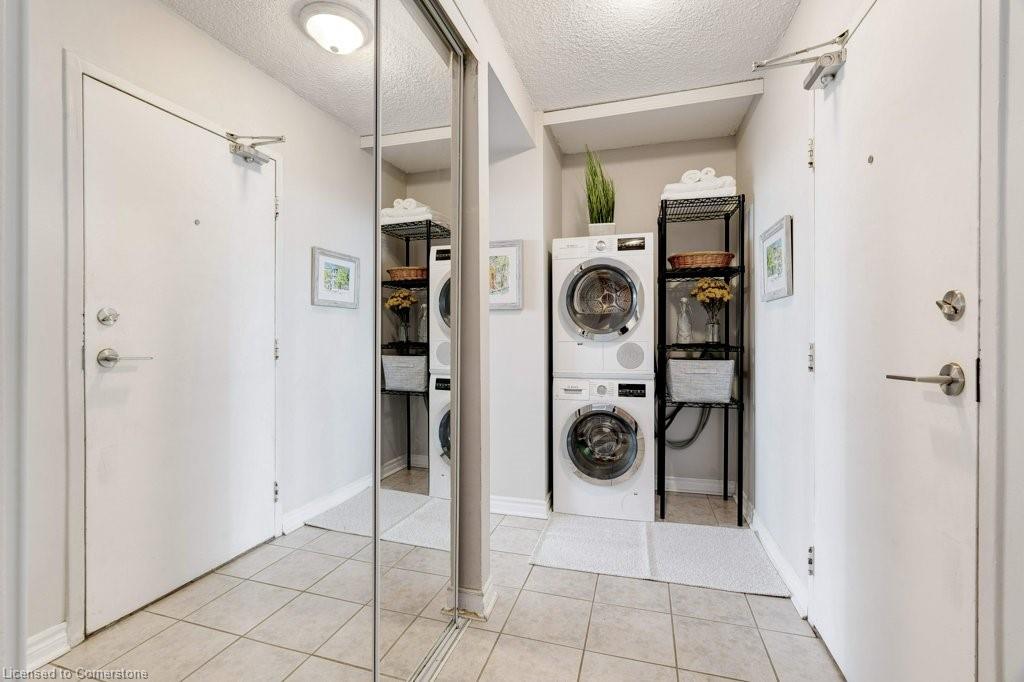 1009-3501 Glen Erin Drive Property Photo 15