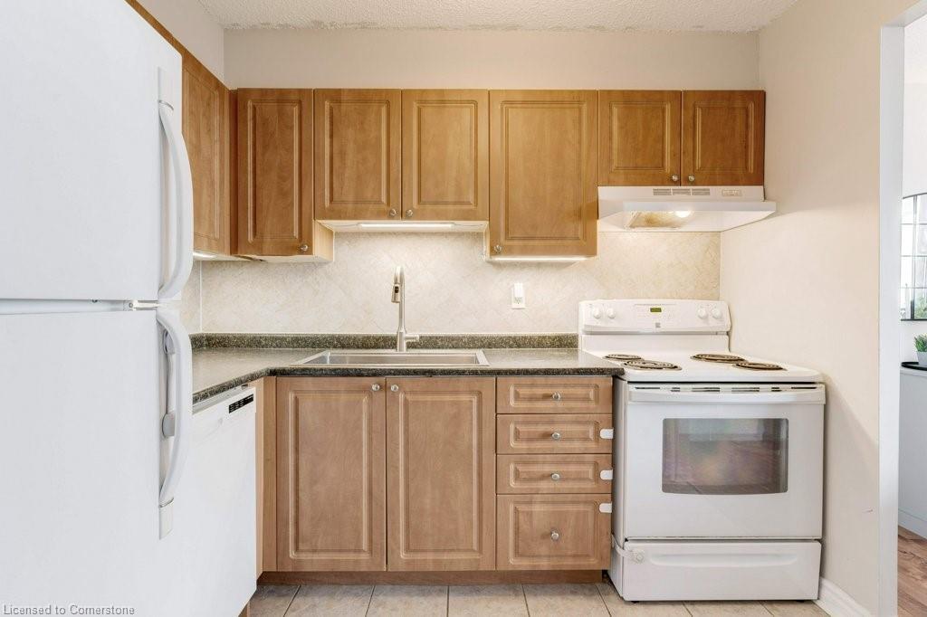 1009-3501 Glen Erin Drive Property Photo 16
