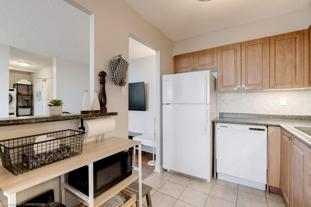 1009-3501 Glen Erin Drive Property Photo 19
