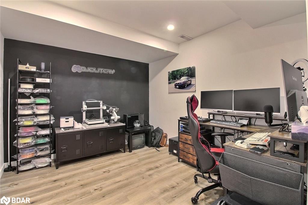 13 Parkside Drive Property Photo 16