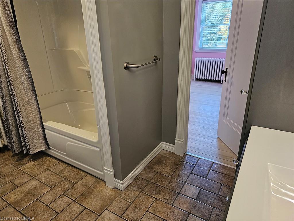 326 Erie Avenue Property Photo 16