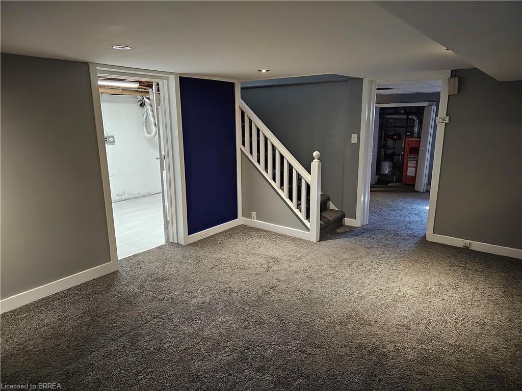 326 Erie Avenue Property Photo 18