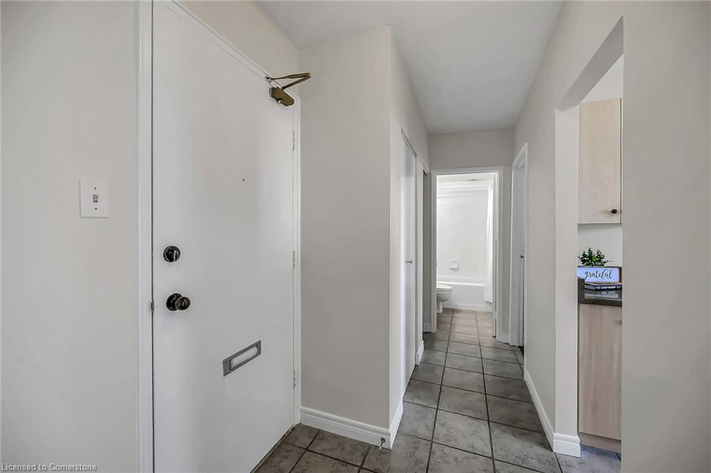 702-81 Charlton Avenue E Property Photo 19