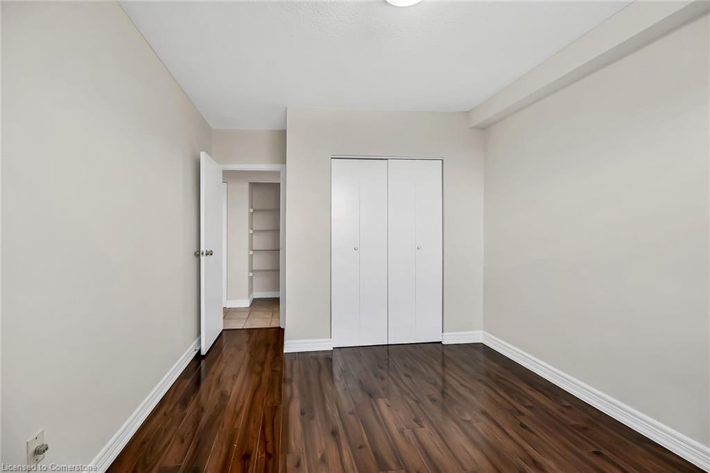 702-81 Charlton Avenue E Property Photo 22