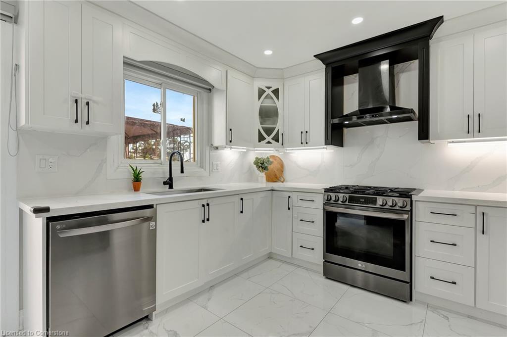 101 Devonglen Drive Property Photo 13