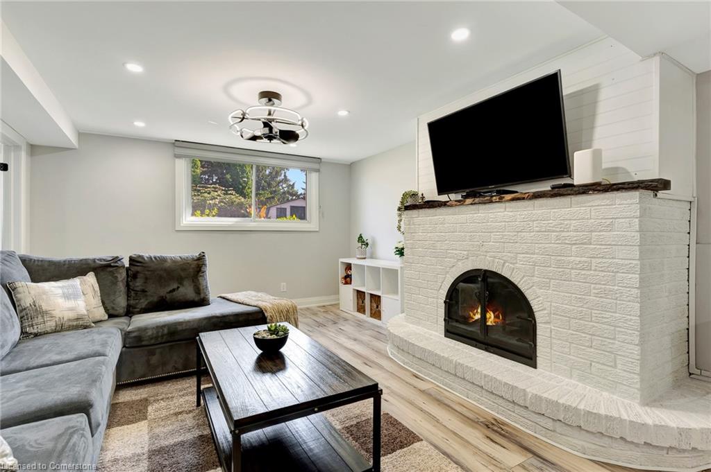 101 Devonglen Drive Property Photo 21