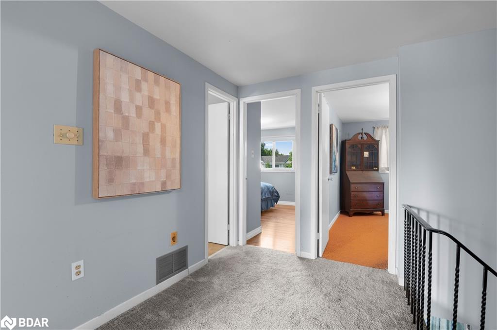 6058 Starfield Crescent Property Photo 22