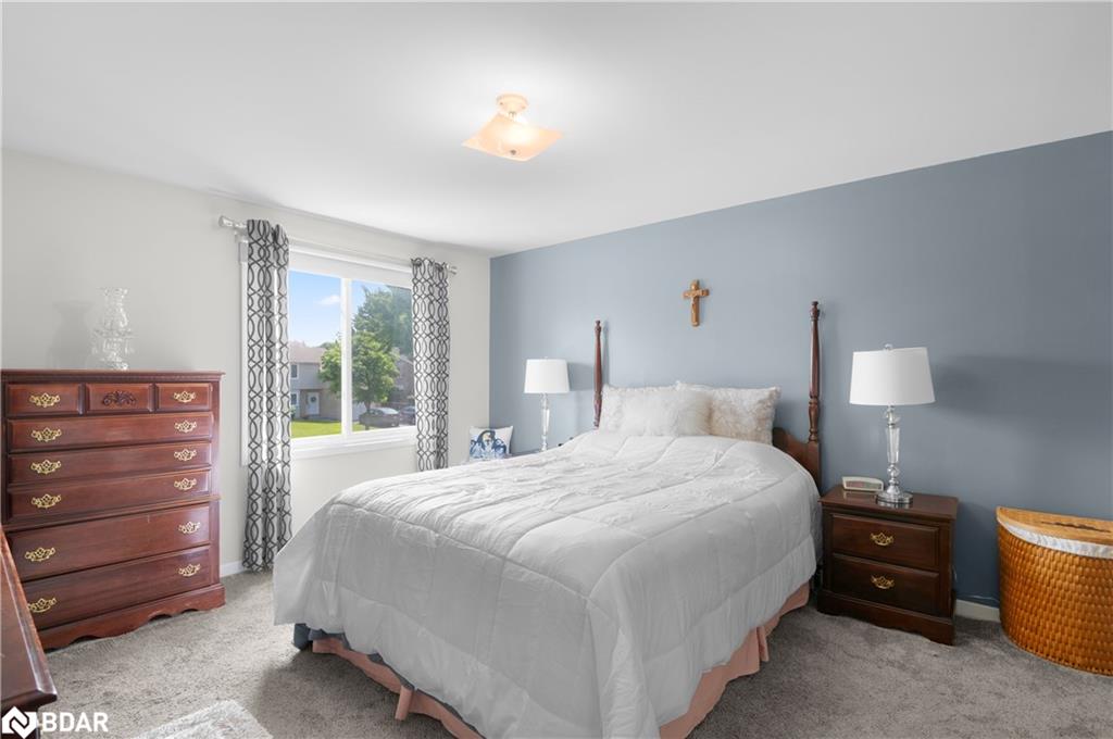 6058 Starfield Crescent Property Photo 23