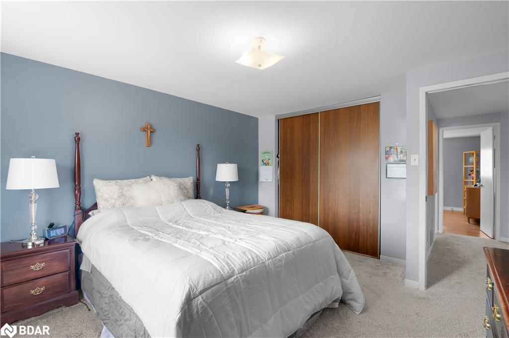 6058 Starfield Crescent Property Photo 24